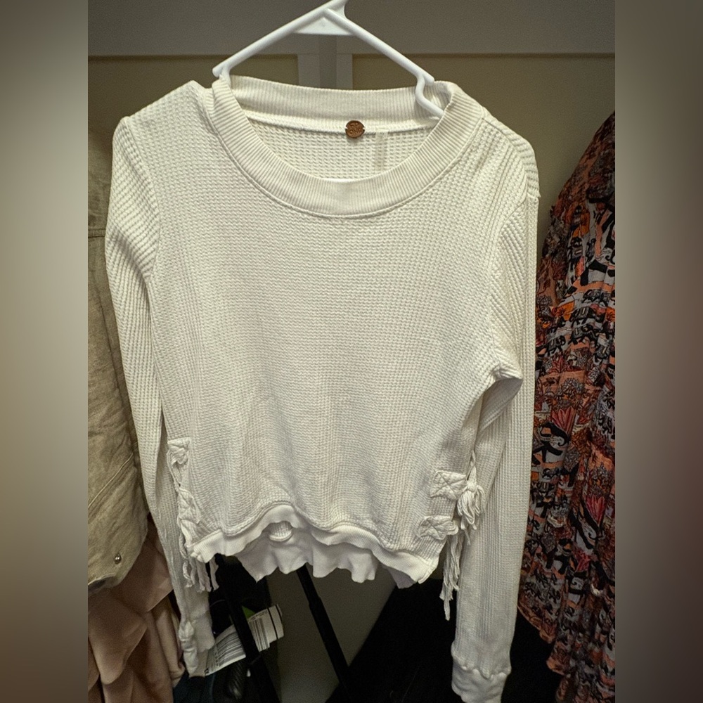 Women's White Knit Top